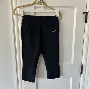 Nike womens Black capris for running - Epic Lux style - size Small